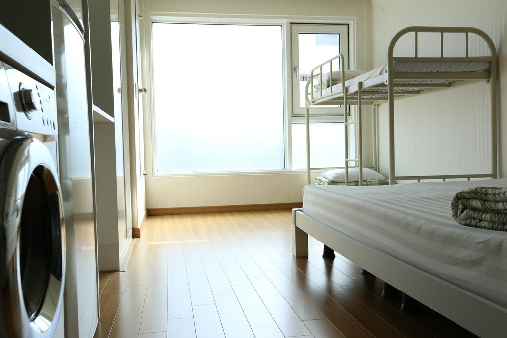 Hostel Phil House Guri Zimmer foto