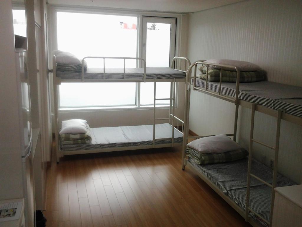 Hostel Phil House Guri Zimmer foto
